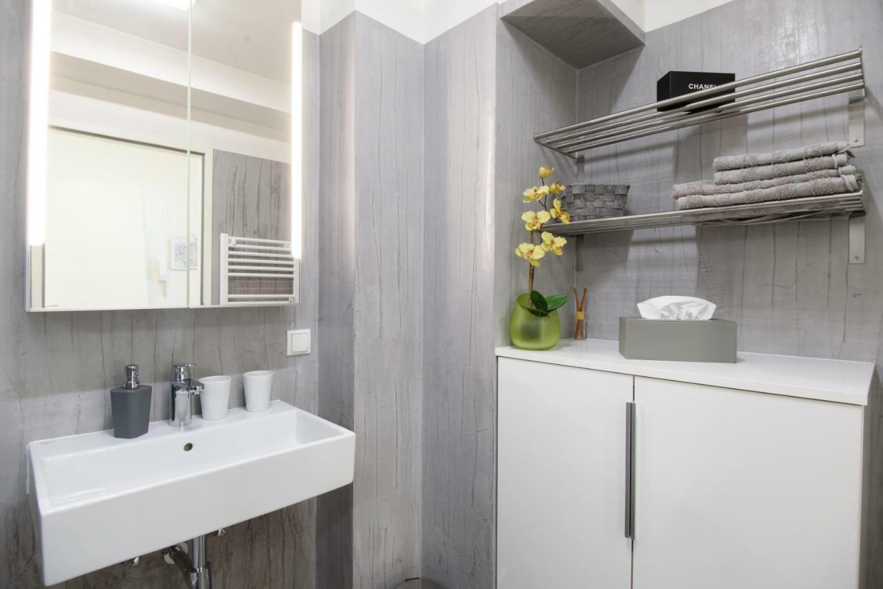 Design Apartment - Centrally Located เวียนนา ภายนอก รูปภาพ