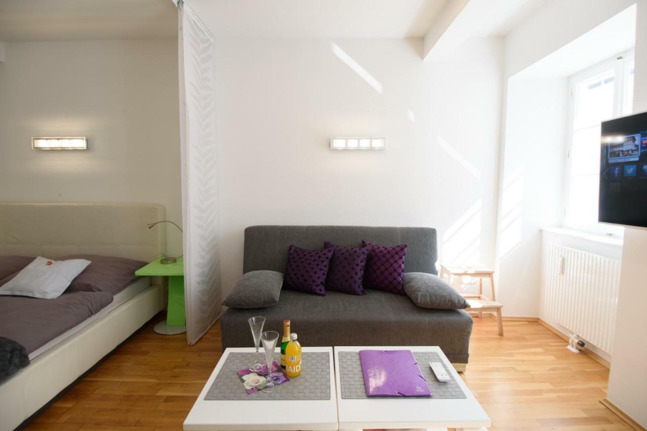 Design Apartment - Centrally Located เวียนนา ภายนอก รูปภาพ